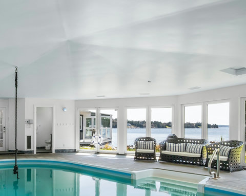 Saltwater pool heated to 32°C/90°F year-round. 
The perfect temperature to float away the day. 
Rope swing, pool toys, bluetooth speaker, galaxy projector and pfd's for new swimmers all await. 
2m/7' maximum depth. 
