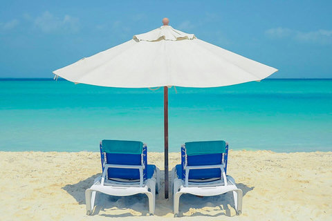 7 Minutes Away North Beach!! Book NOW!!!