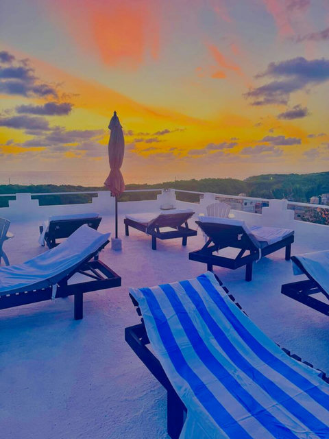 4th Floor Lounging Viewing Deck 24/7 Access Included (located offsite)