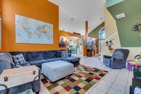 Open concept family, dining & kitchen for quality family fun!