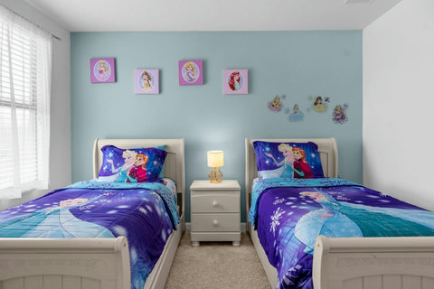 Perfect for your little princess, 2 single beds