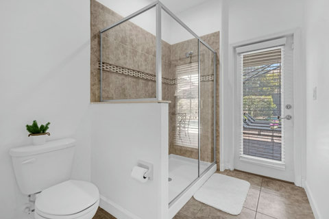 Easy access to and from the pool area