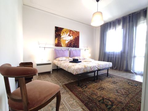 This is one of the three rooms , this is the double bedroom version. I call this room"klimdt"!