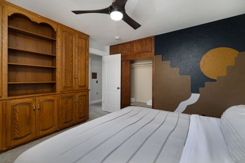 The canyon sunset room.