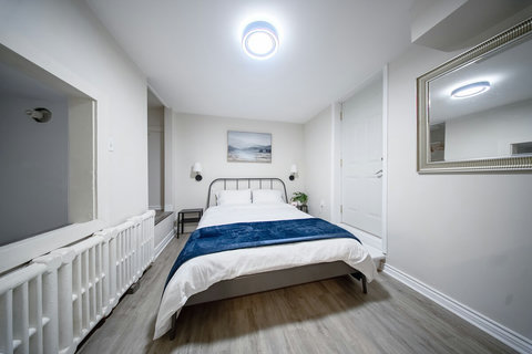 Rest easy, recharge fully—your spacious queen retreat awaits.