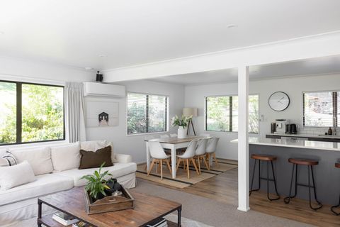 Lounge Room