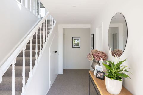 Hallway/Stairs