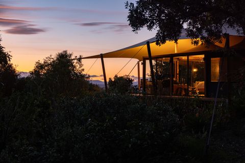 The Retreat by Night
