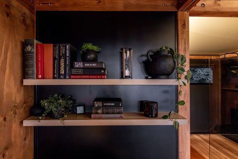 Bookshelf