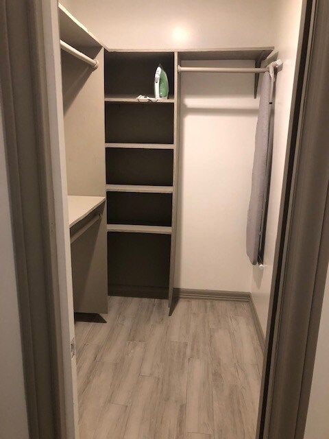 Closet 2