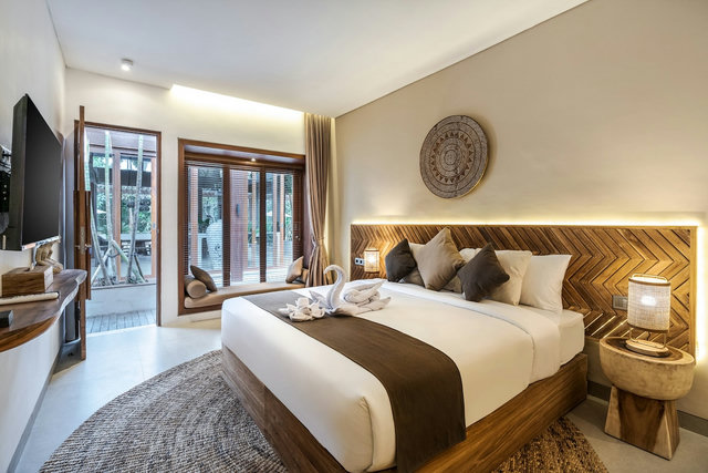 Orion 5BR Villa in Ubud: Pool and Jungle View 5