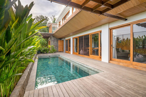 Shared swimming pool to rest and relax