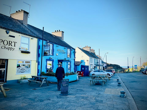 Nearby in the Port, the beloved Adelphi Vaults, serving the finest pies in the world! And the best fish and chips nextdoor.