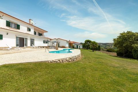 The terrace with a great view on the pool