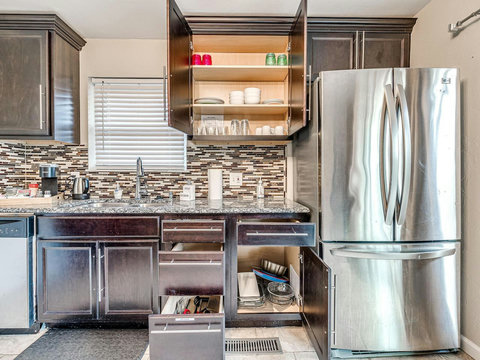 Fully equipped kitchen