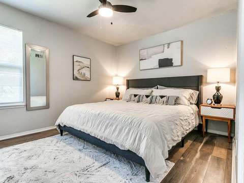 Bedroom with King size bed