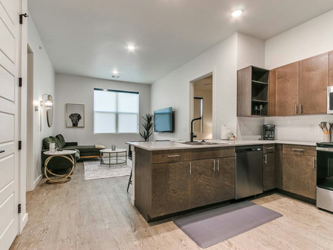 17-217 E Campbell St 211-18