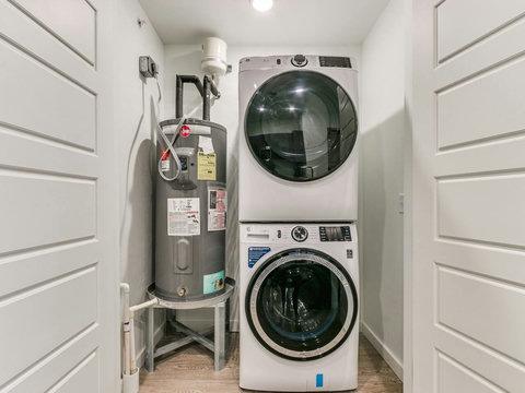 31-217 E Campbell St 211-32