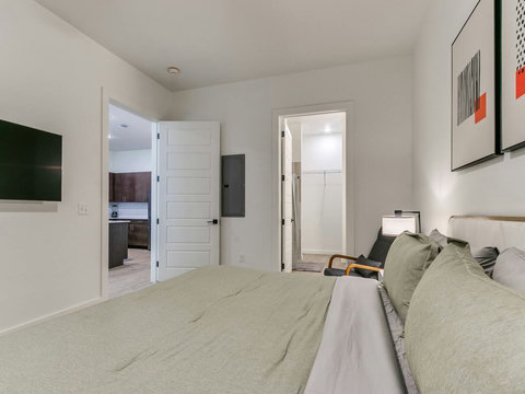 39-217 E Campbell St 211-40