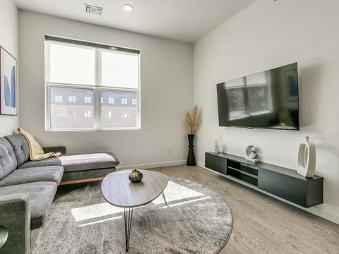 23-215 E Campbell St-23