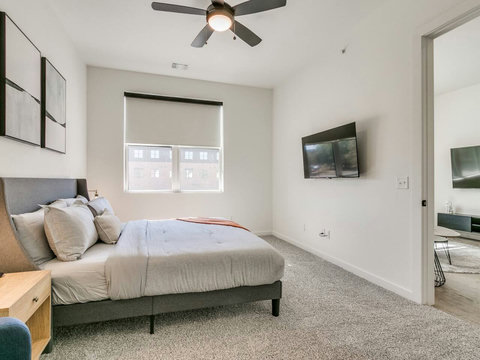 42-215 E Campbell St-42