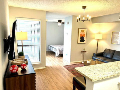 Contemporary Elegance: Embrace Modern Simplicity in this Clean Living Room Oasis