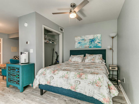 51--11510 N May Ave B304-51