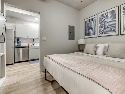 1126 N Shartel #106-20