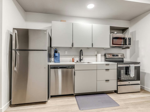 1126 N Shartel #106-14