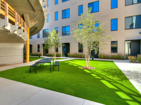 8-1126 N ShartelAve 108-7