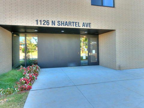9-1126 N ShartelAve 108-9