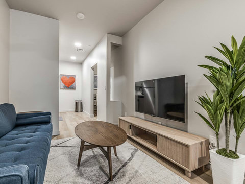 1126 N Shartel #106-10