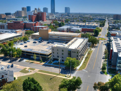 12-1126 N ShartelAve 108-12