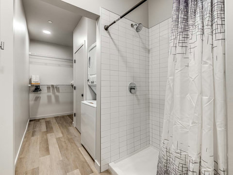 1126 N Shartel #109-45