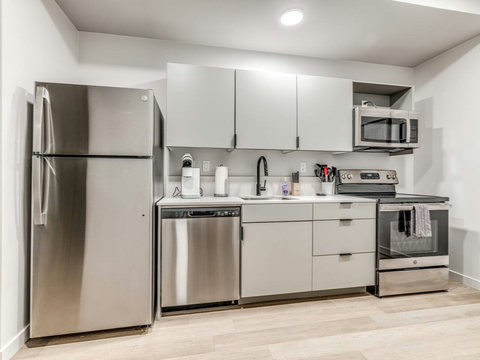 1126 N Shartel #109-36