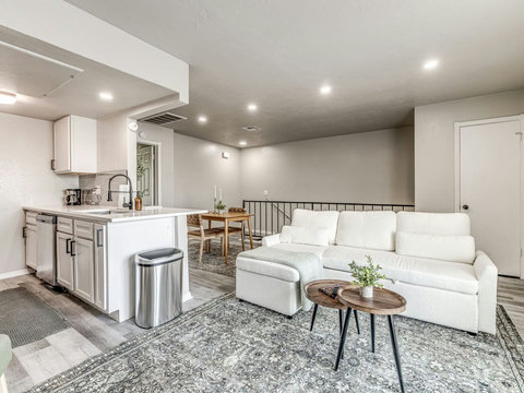 735 Nw 30th St #7-34