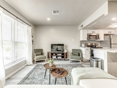 735 Nw 30th St #7-29