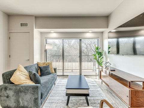 1665 Midtown Pl 138-19