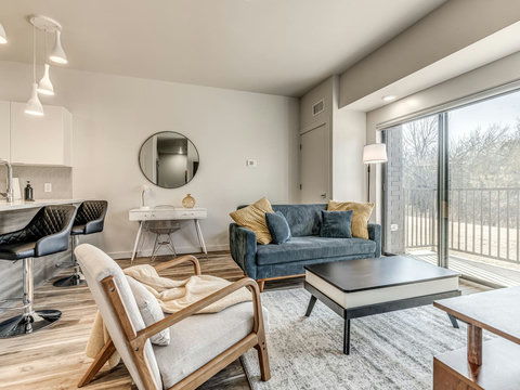 1665 Midtown Pl 138-21