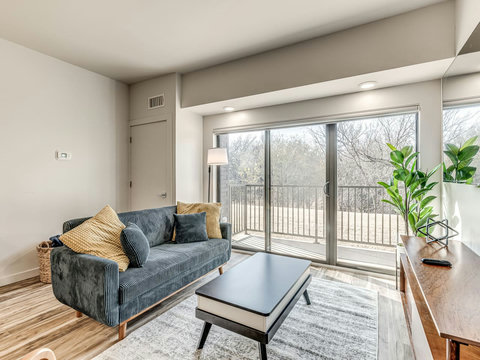 1665 Midtown Pl 138-20