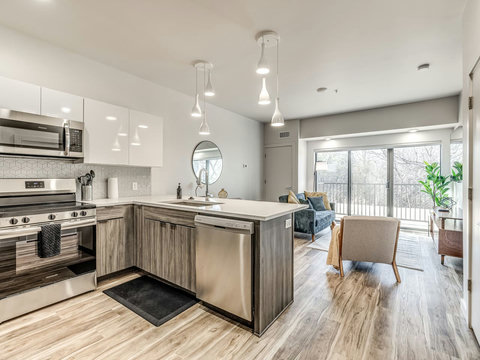 1665 Midtown Pl 138-7