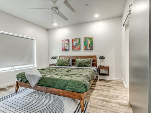 1665 Midtown Pl 138-28