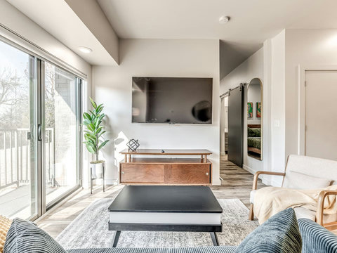 1665 Midtown Pl 138-27