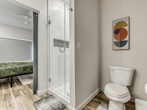 1665 Midtown Pl 140-47