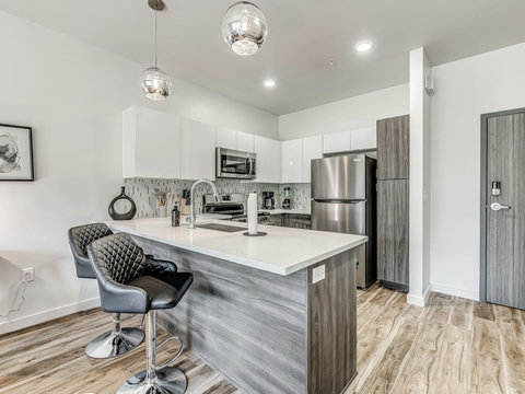 1665 Midtown Pl 140-25