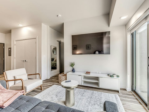 1665 Midtown Pl 140-32