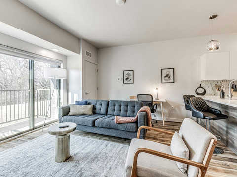 1665 Midtown Pl 140-35