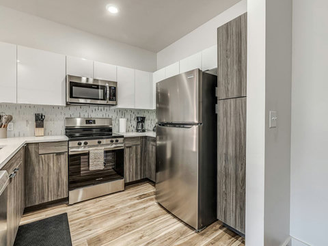 1665 Midtown Pl 140-21