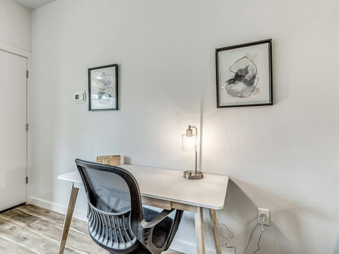 1665 Midtown Pl 140-27