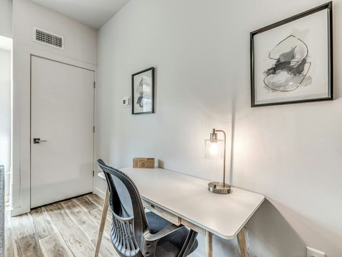 1665 Midtown Pl 140-28